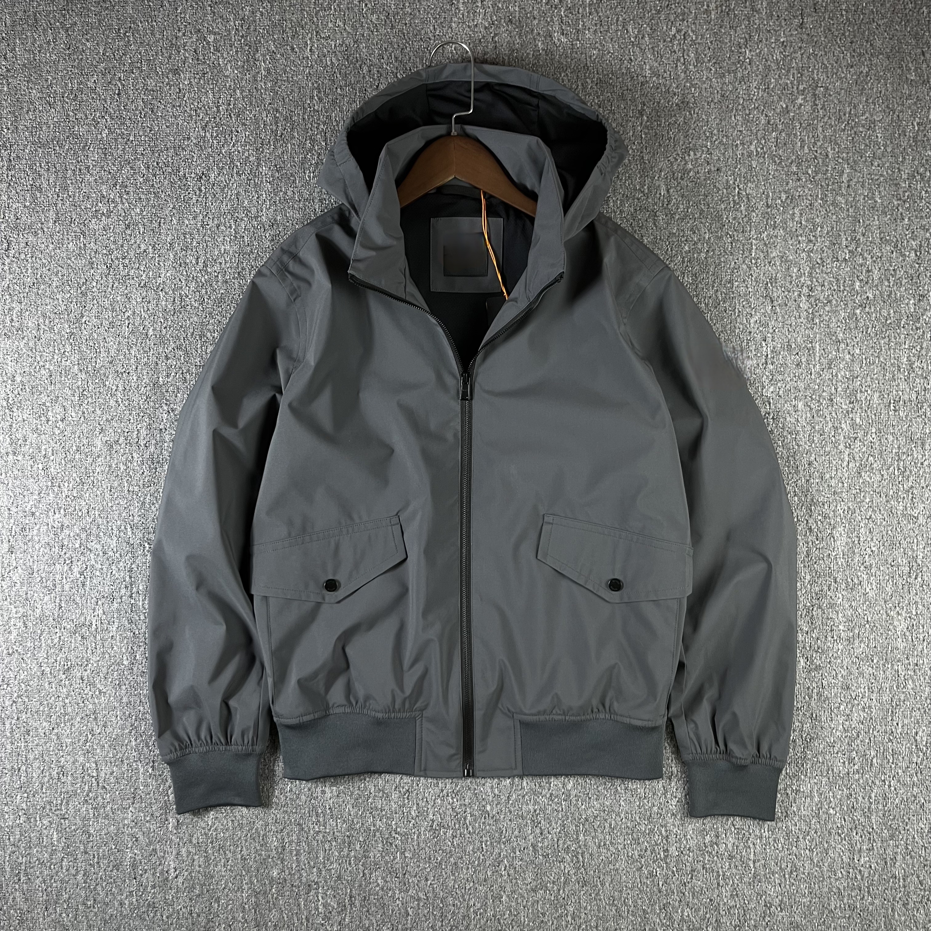 老板 男士秋季新款可折叠兜帽飞行员夹克 防风防泼水外套