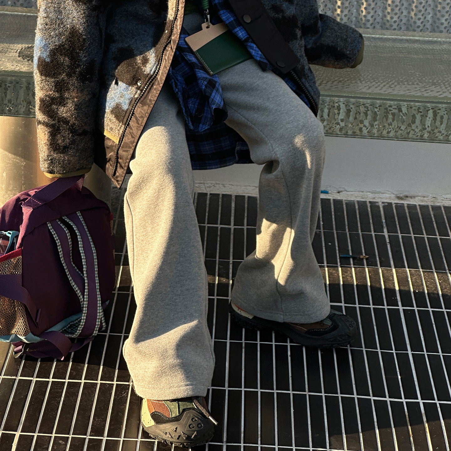 尼辛加绒微喇针织运动卫裤