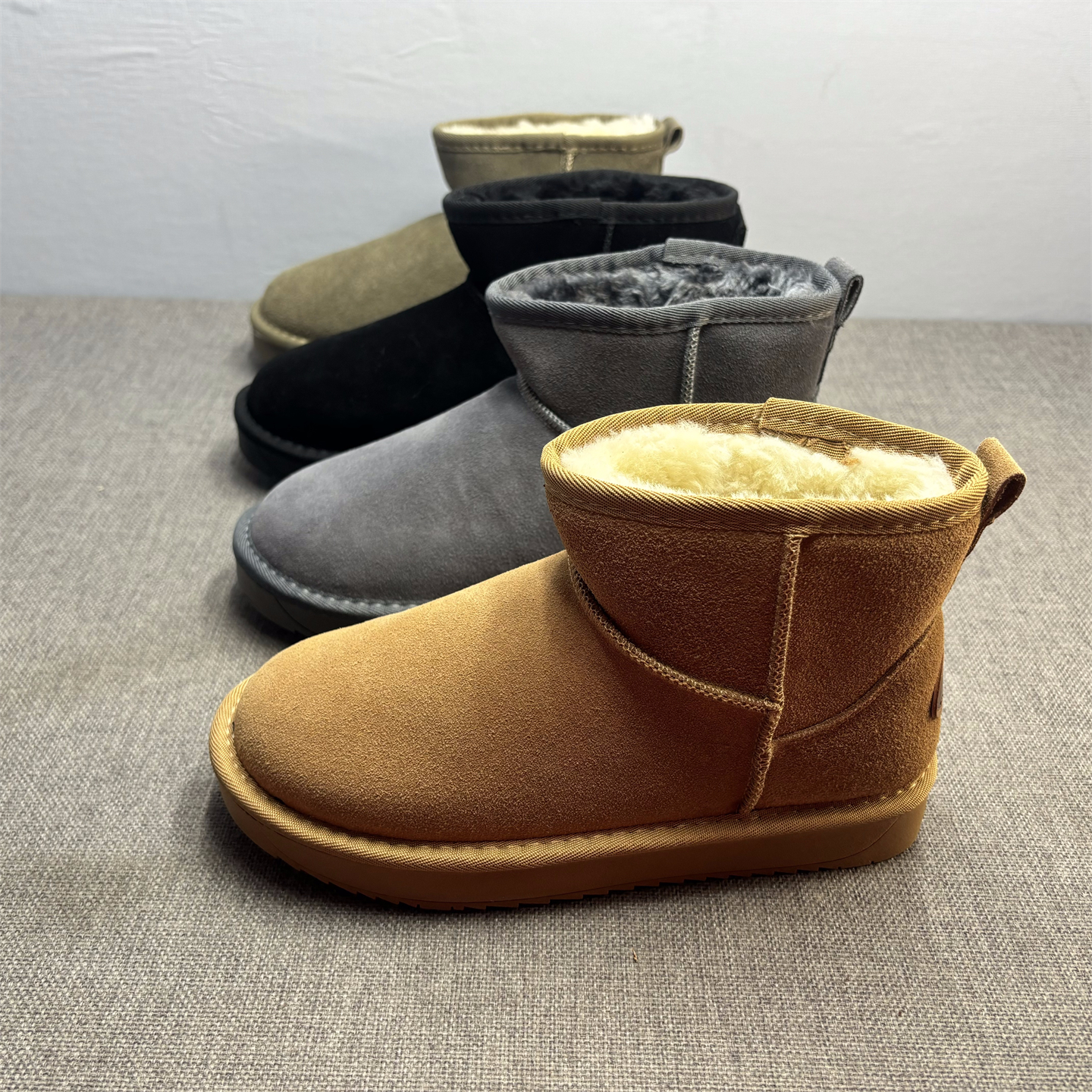 磨砂牛皮雪地靴女冬季加绒棉鞋