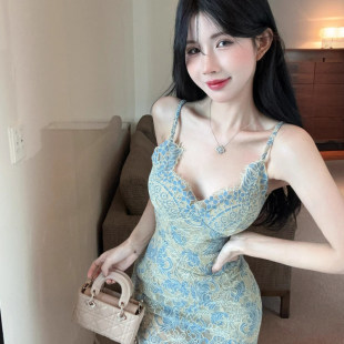 200斤大码女装胖mm性感复古辣妹吊带蕾丝连衣裙春夏季显瘦包臀裙