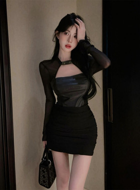 大码女装胖mm法式气质黑色网纱皮质拼接包臀纯欲辣妹短款连衣裙