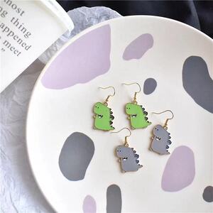 S925银耳钩可爱胖小恐龙耳环