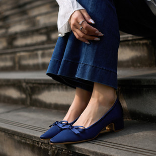 Simple Rainbow新中式~缎面尖头韩版浅口单鞋蝴蝶结蓝色通勤单鞋
