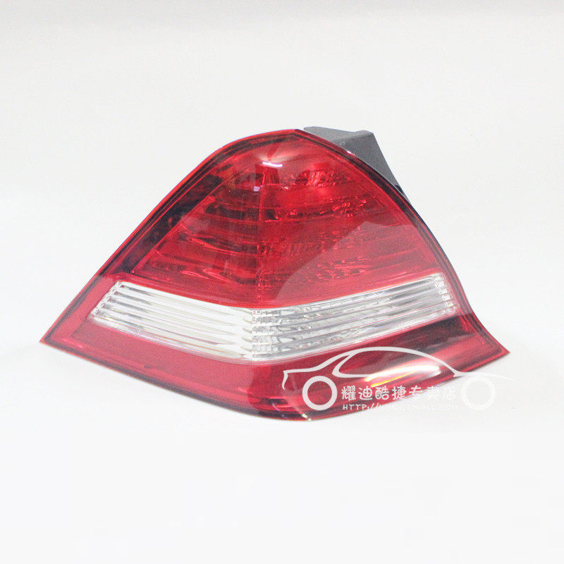 适用于05 06款奥德赛尾灯半总成 RB1后尾灯 左右后刹车灯转向灯