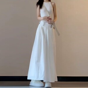 2025新款法式白色假两件无袖背心连衣裙子女夏季气质收腰工装长裙
