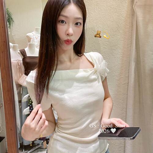 GS.GOOD START-正超受欢迎de夏气质温柔不规则领口针织小衫D1170