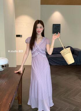 MSTUDIO漫莎-气质交叉蕾丝木耳边肌理斜纹长款连衣裙连衣裙C7283