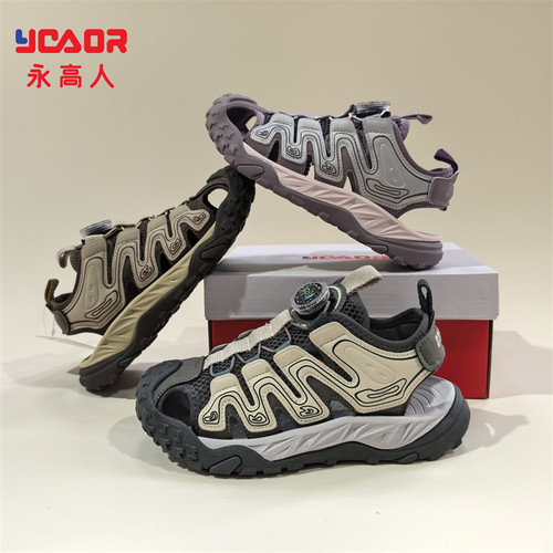永高人包头纽扣防滑时尚沙滩凉鞋