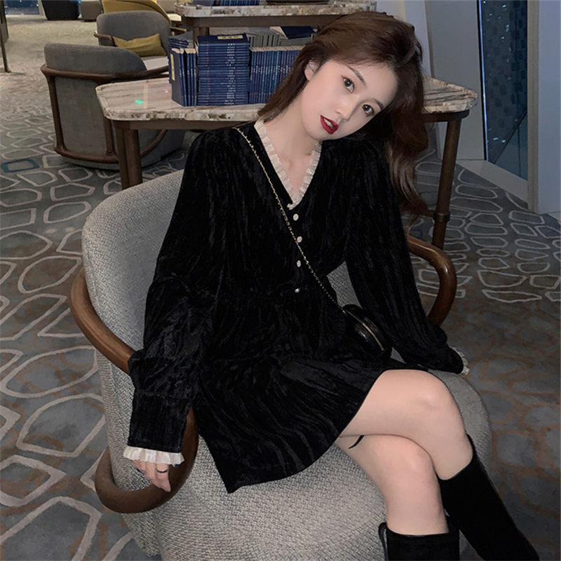 Velvet dress women's spring 2021 new small medium length Platycodon grandiflorum French small waist small black skirt