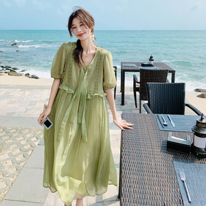 小清新绿色v领连衣裙女夏2025新款海边度假仙女超仙森系雪纺长裙图片