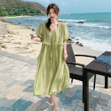 小清新绿色v领连衣裙女夏2025新款海边度假仙女超仙森系雪纺长裙，女装连衣裙，2C158