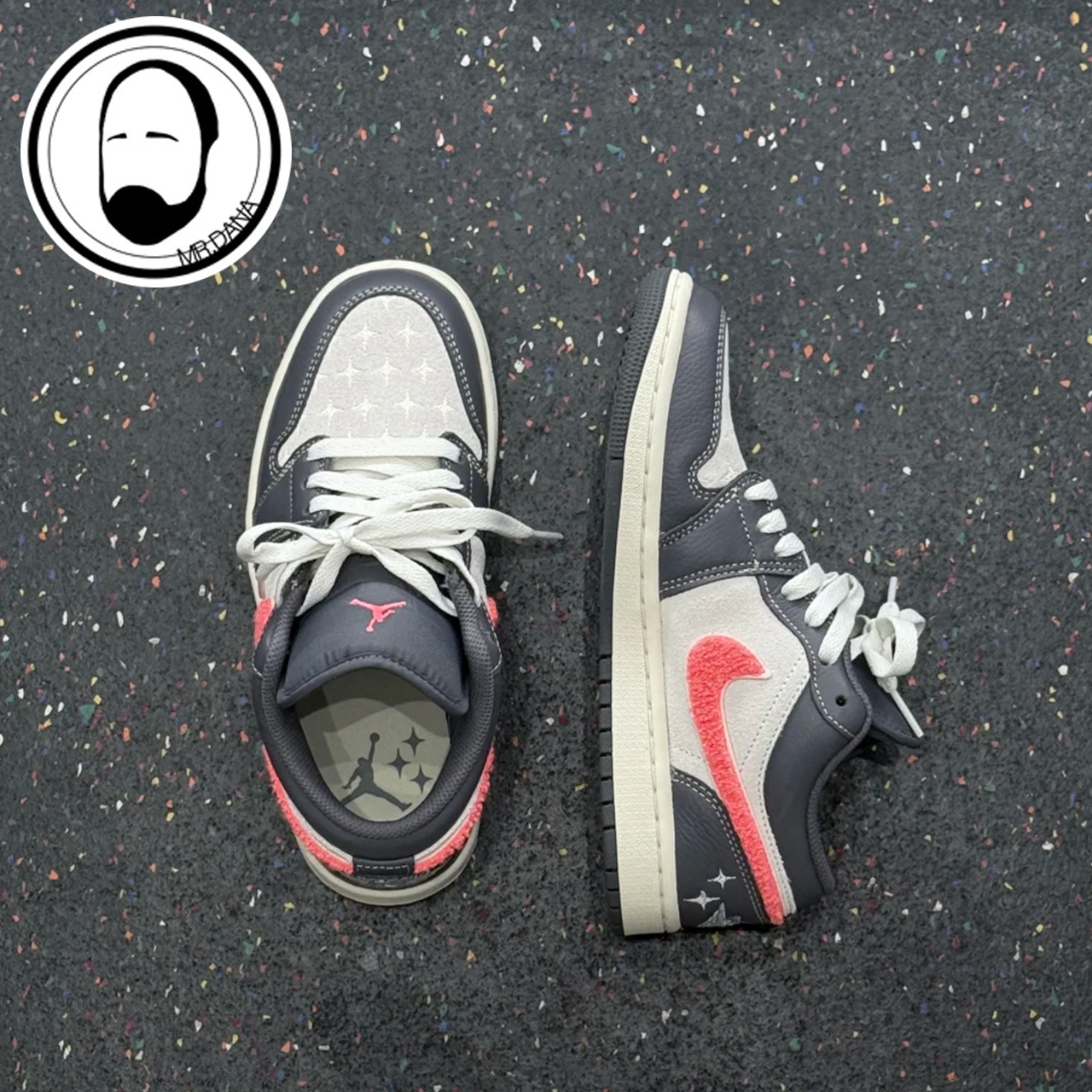 Nike耐克JORDAN 1新款女子运动休闲篮球鞋板鞋IM6565-014