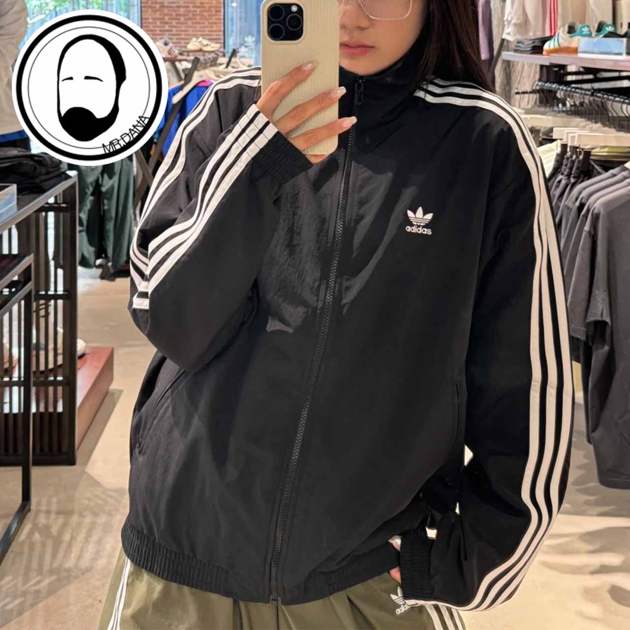 Adidas阿迪达斯三叶草新款男女经典三条纹梭织外套夹克KB2466