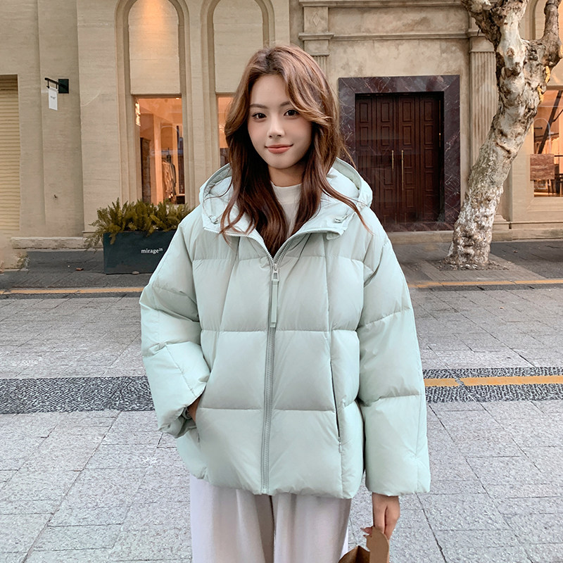 90白鸭绒短款羽绒服女
