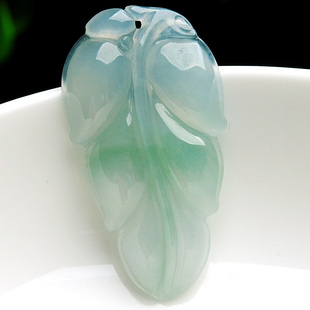 天然翡翠树叶子吊坠缅甸玉石A货冰种金枝玉叶挂件玉坠男女款项链