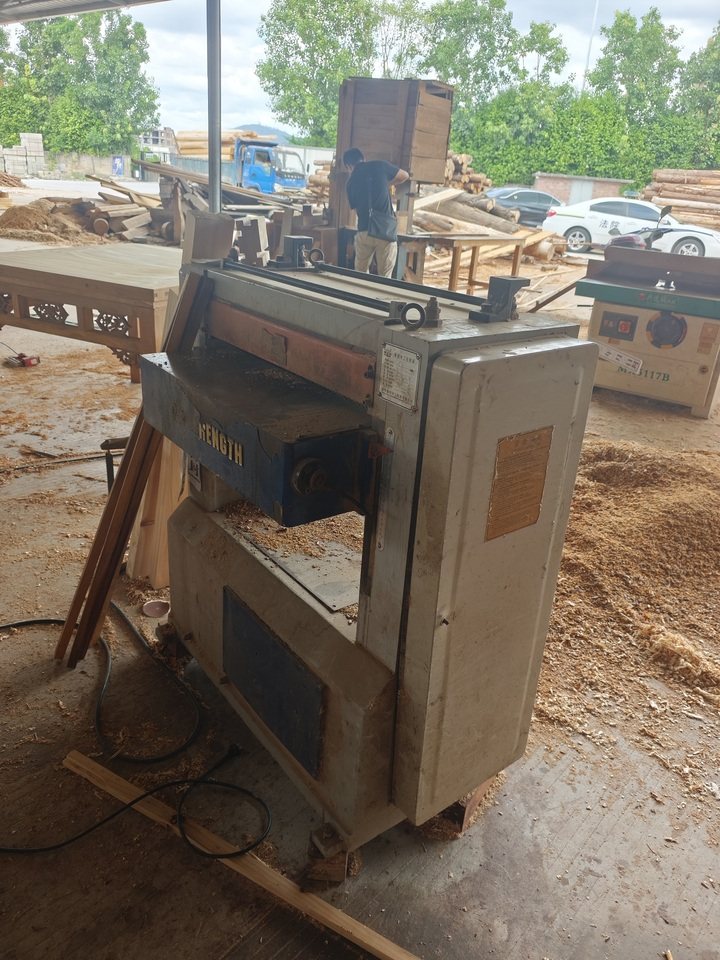 1月21日泉州一批机器设备网络拍卖公告