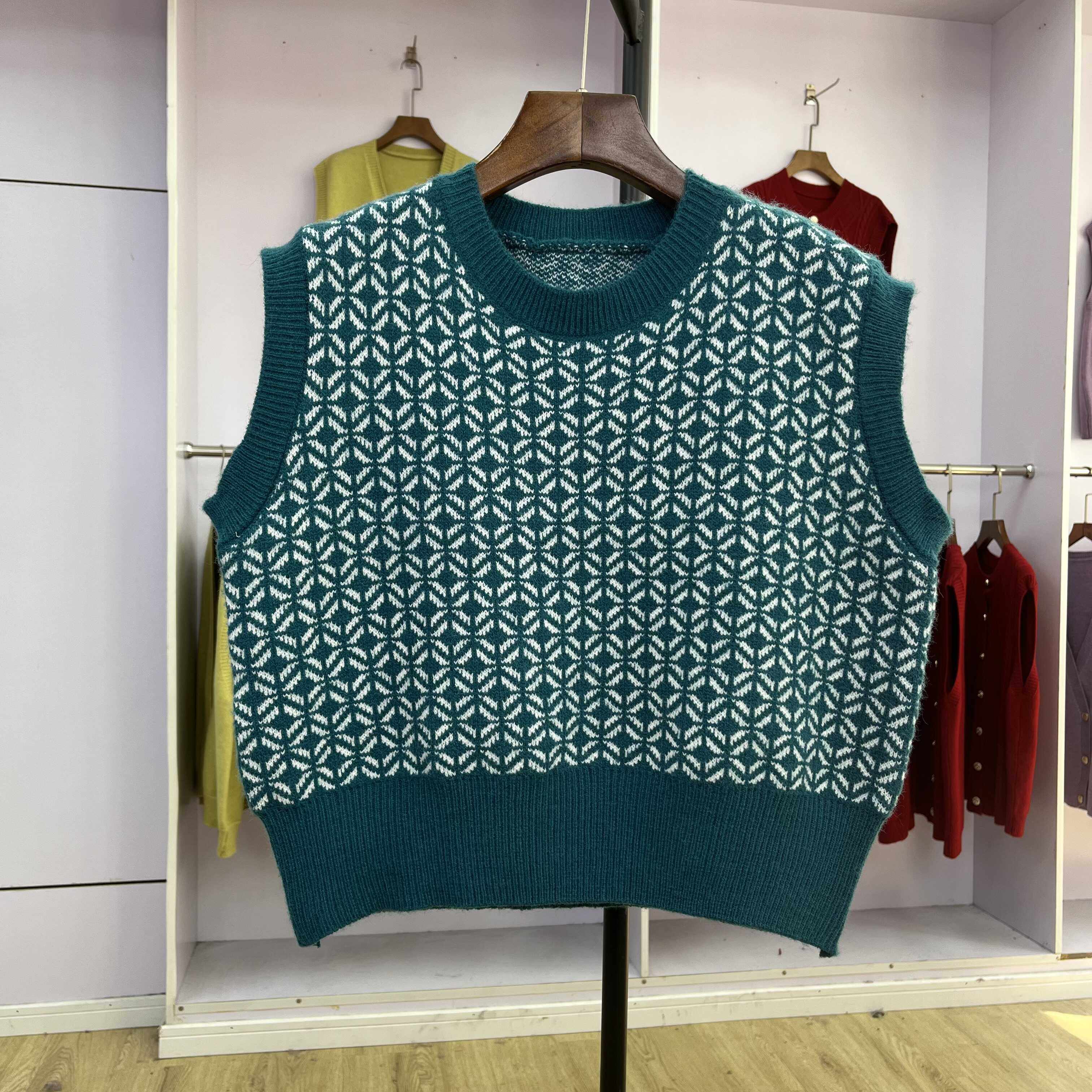 519毛衣马甲背心女秋冬新款法式针织内搭短款叠穿无袖坎肩上衣