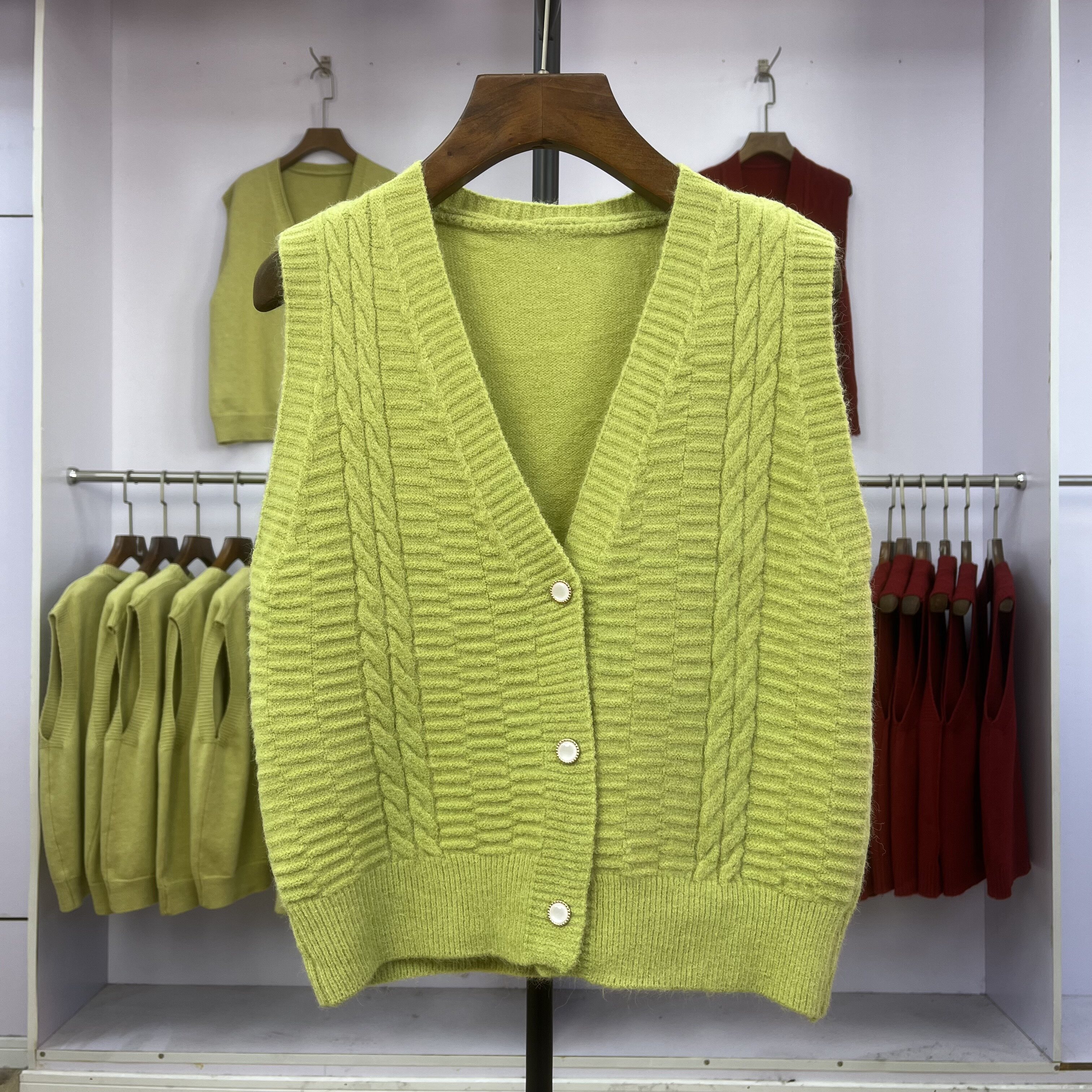 叠穿纯色针织马甲背心女士