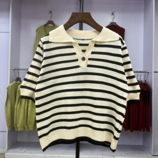 160 短袖针织衫夏季设计感小众POLO衫新款V领上衣胖mm条纹t恤女