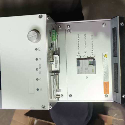 议价德国力士乐拧紧控制器CS351E-D，一个，成色如图可维修