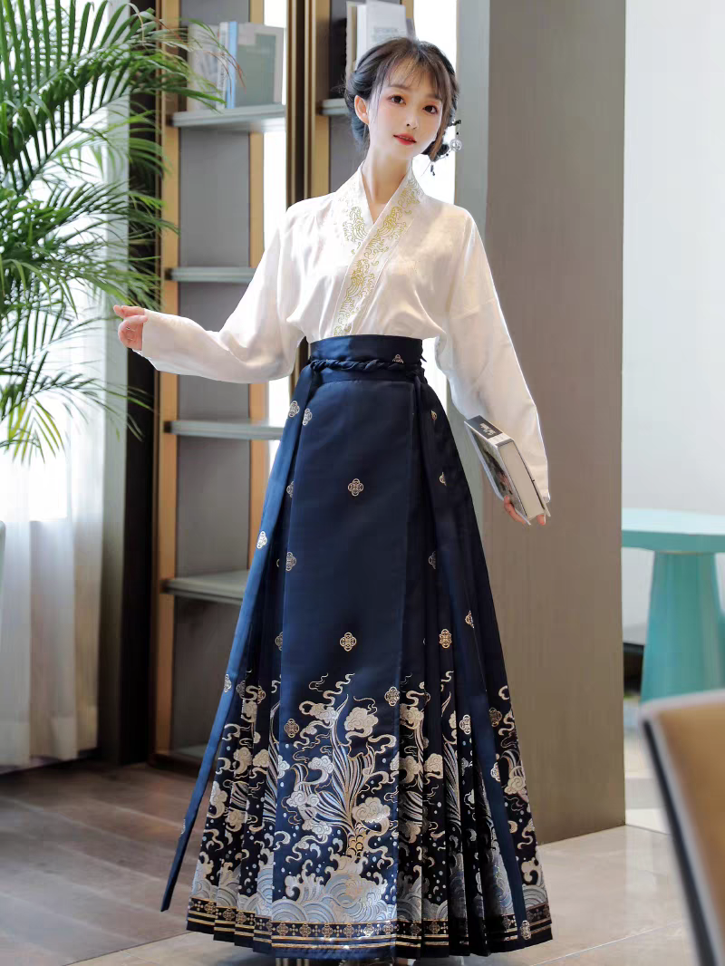 出租赁马面裙晚礼服伴娘主持生日年会服装昆明建水弥勒蒙自个旧