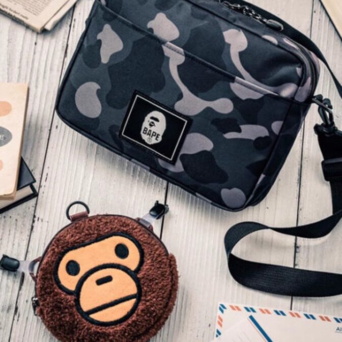 包邮新款热卖日本附录款猿猴潮牌大容量单肩斜挎包手机零钱包,箱包皮具/热销女包/男包,男士包袋,淘宝优惠券,粉丝福利购,淘宝优惠卷