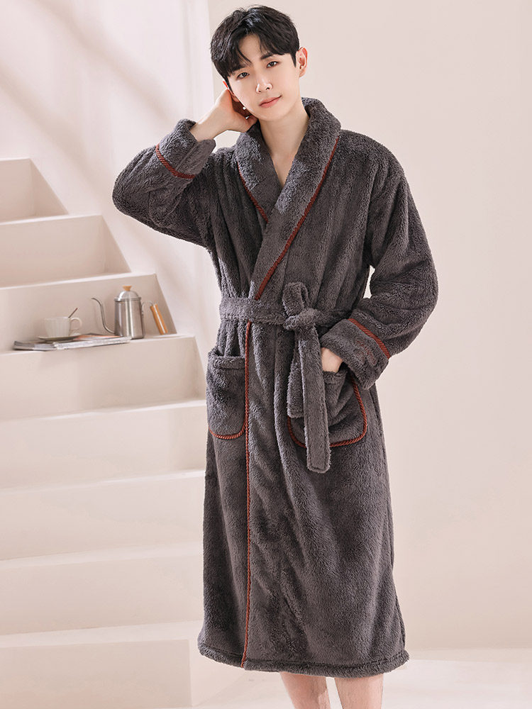 PAJAMAS MENS DRESSGOWNS AUTUMN AND WINTER CORAL VELVET THICKENED AND VELVET SPRING AND AUTUMN FLANNEL WARM HOME CLOTHES BATHROBES LONG STYLES