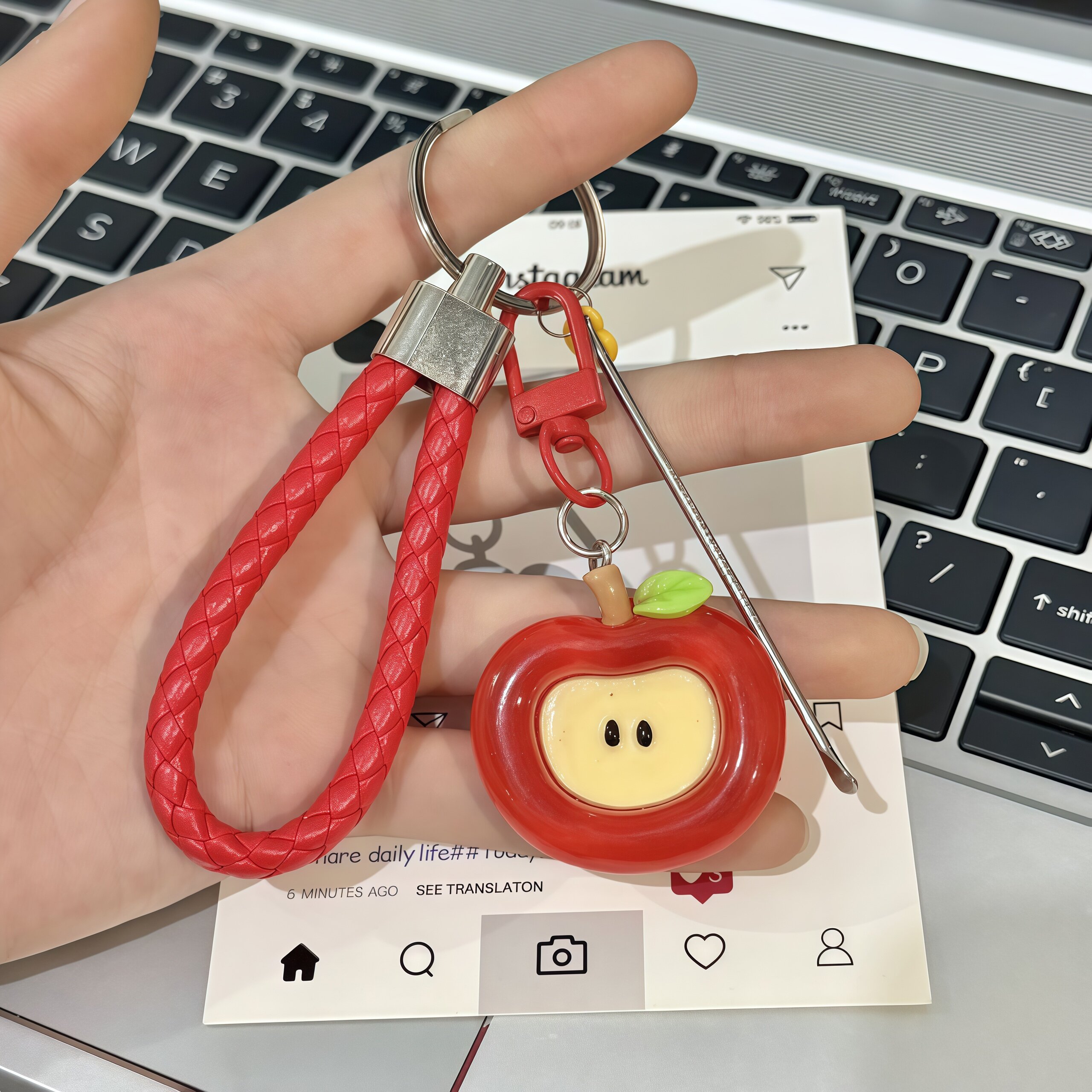 高颜值可爱苹果钥匙扣指甲剪情侣一对钥匙链指甲刀书包耳勺挂件
