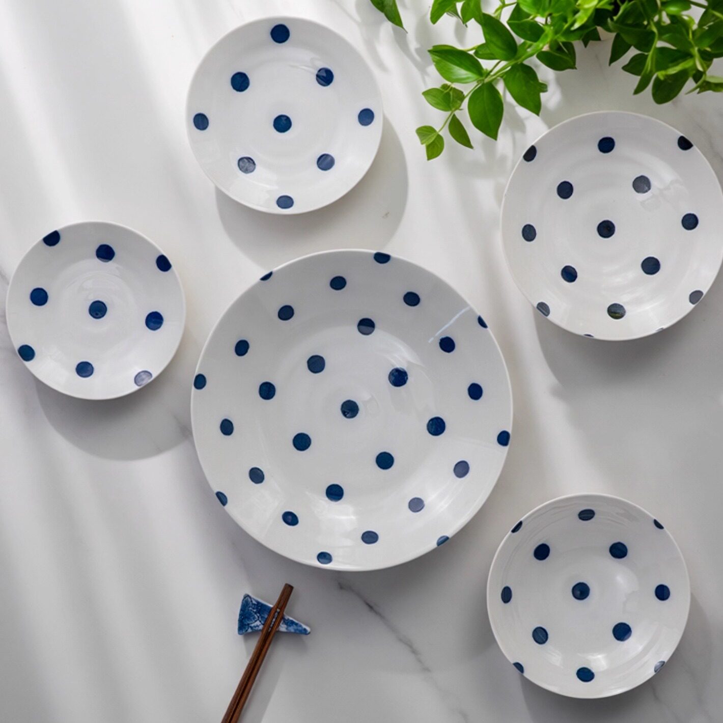 美浓烧日式进口奶油风菜碟子浅盘家用点心盘水果盘清新陶瓷餐具