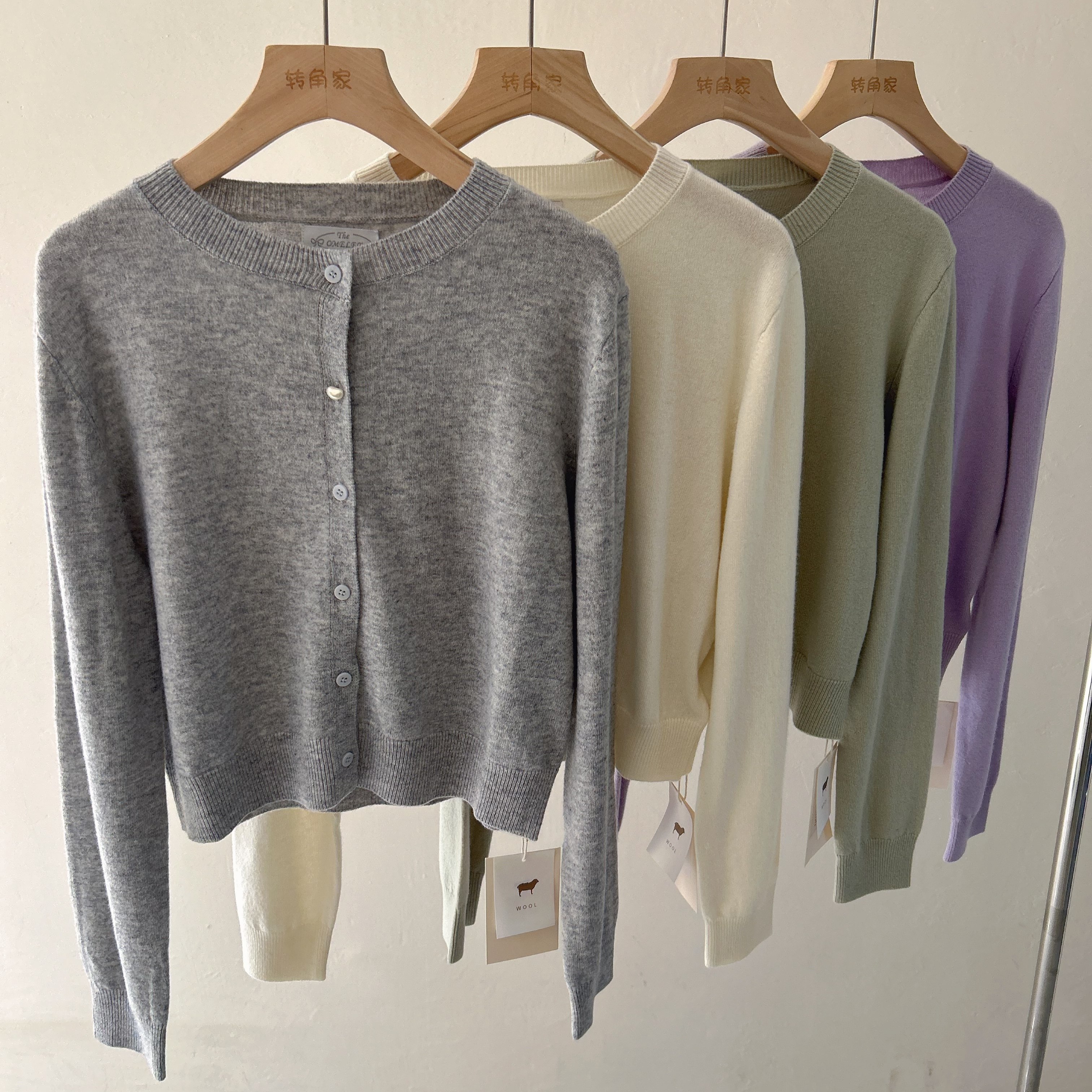 OMELET蛋卷-显瘦薄款全羊毛一颗珍珠扣针织开衫100羊毛薄款短款女,女装/女士精品,毛针织衫,淘宝优惠券,粉丝福利购,淘宝优惠卷
