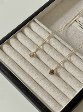 夏也Ojala原创冰花设计项链白色黑色吊坠2025新款轻奢小众饰品女