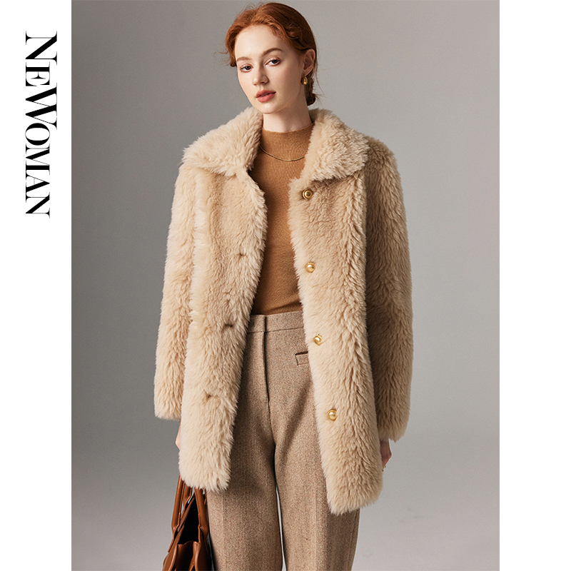 托卡皮毛一体外套女羊羔毛皮草