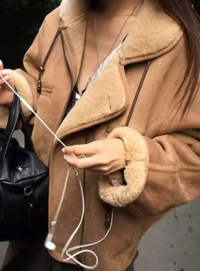 高品质！breathe韩国2025冬档口复古麂皮绒羊羔毛皮毛一体外套女