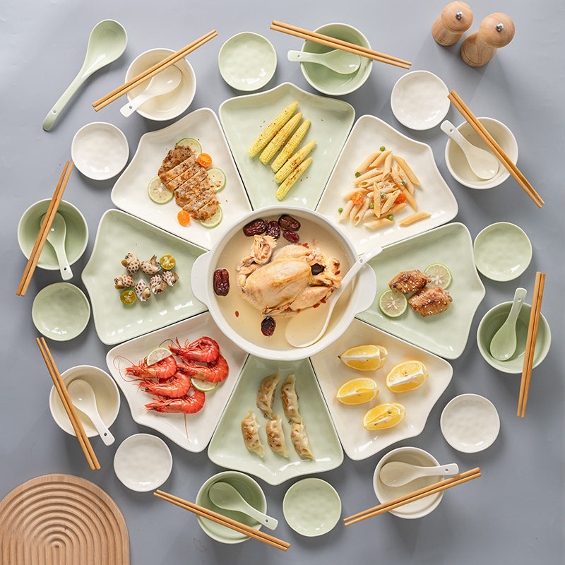 新客减奶油拼盘套装家用陶瓷碗盘家庭团圆聚餐菜盘圆桌拼盘家用餐