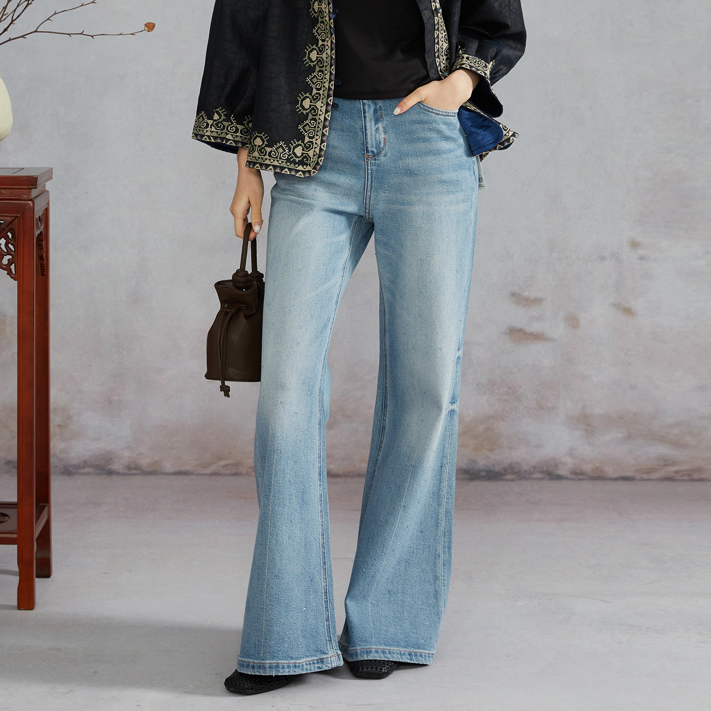 SILVIYE溯也 莱赛尔棉微喇裤女高腰修身透明水钻气质弹力喇叭裤春