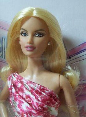 预 barbie Belk 125 2013 芭比娃娃粉标