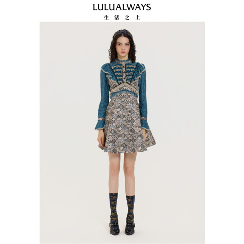 LULUALWAYS【商场同款】秋季新款复古华丽蕾丝木耳边短款连衣裙