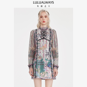 LULUALWAYS夏季优雅蝴蝶结装饰印花图案立领长袖短款绿色连衣裙