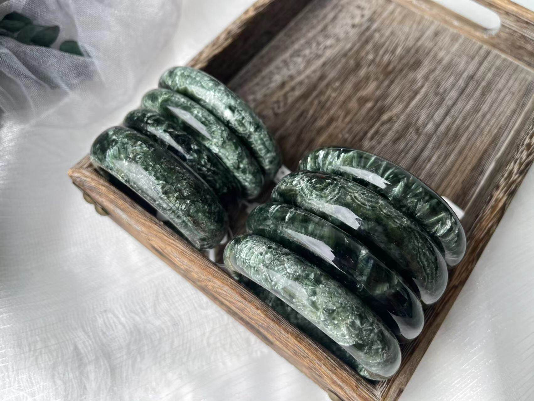 一物一图天然斜绿泥石手镯巴西老矿绿龙晶镯水润螺旋纹意境美饰品