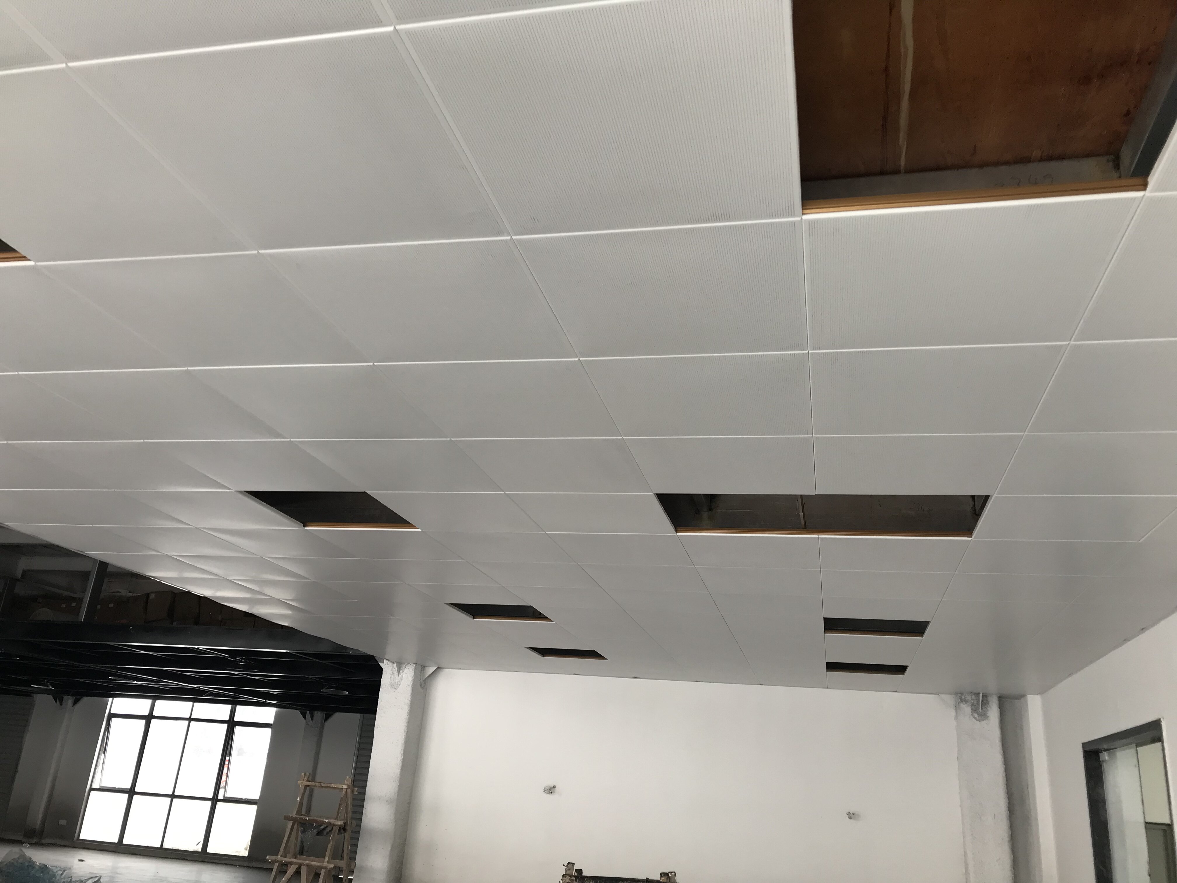 铝扣板吊顶集成吊顶办公室吊顶写字楼高端吊顶