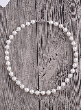 时髦撞色大小串珠锁骨链