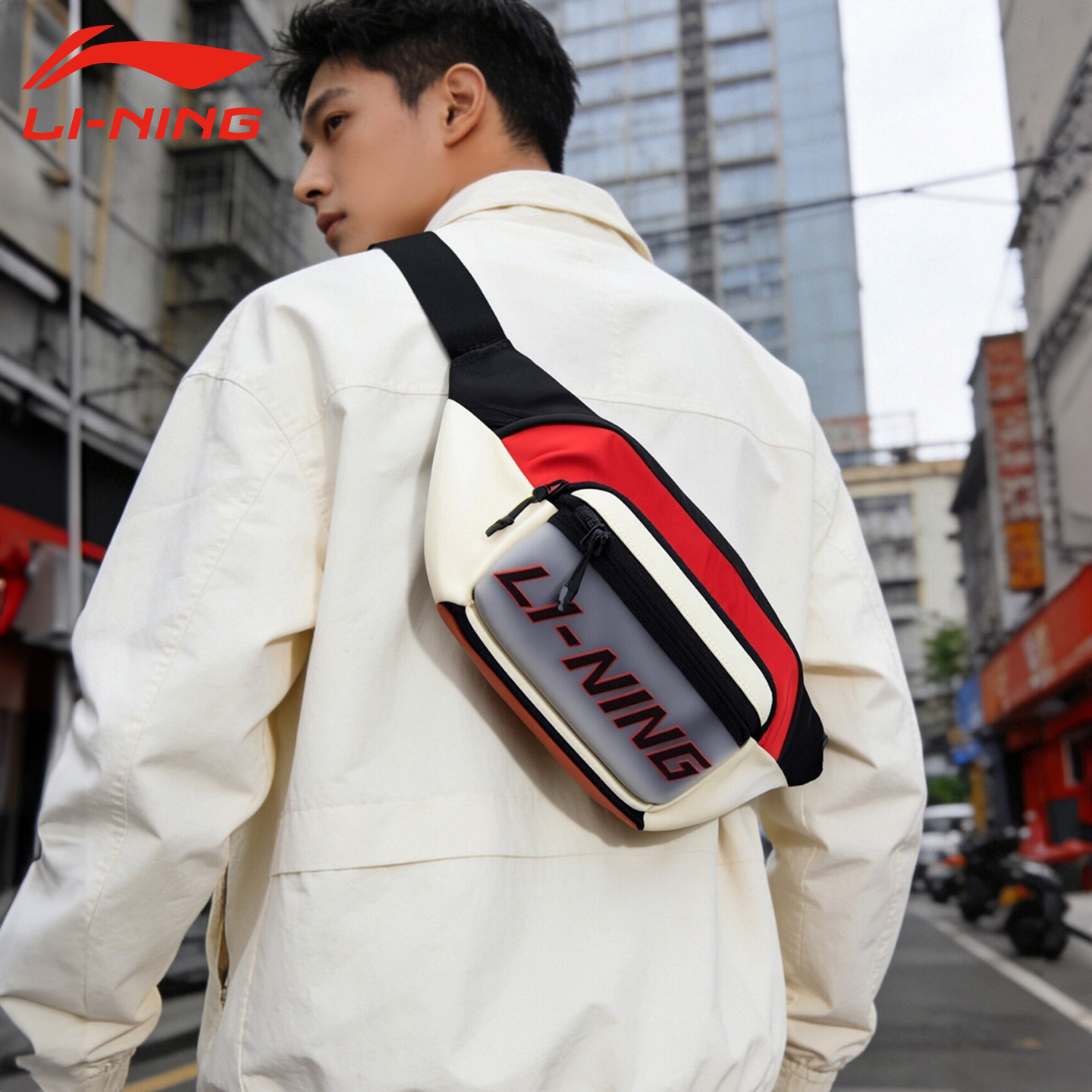 李宁斜挎包腰包女士单肩包男款胸包运动手机户外旅行休闲多功能包