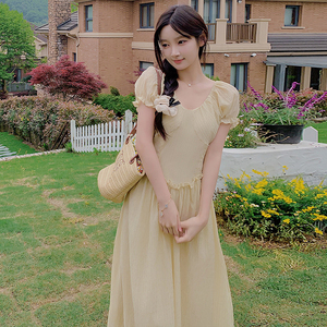 24夏季新款杏色韩版连衣裙238-8412-P105-K158图片