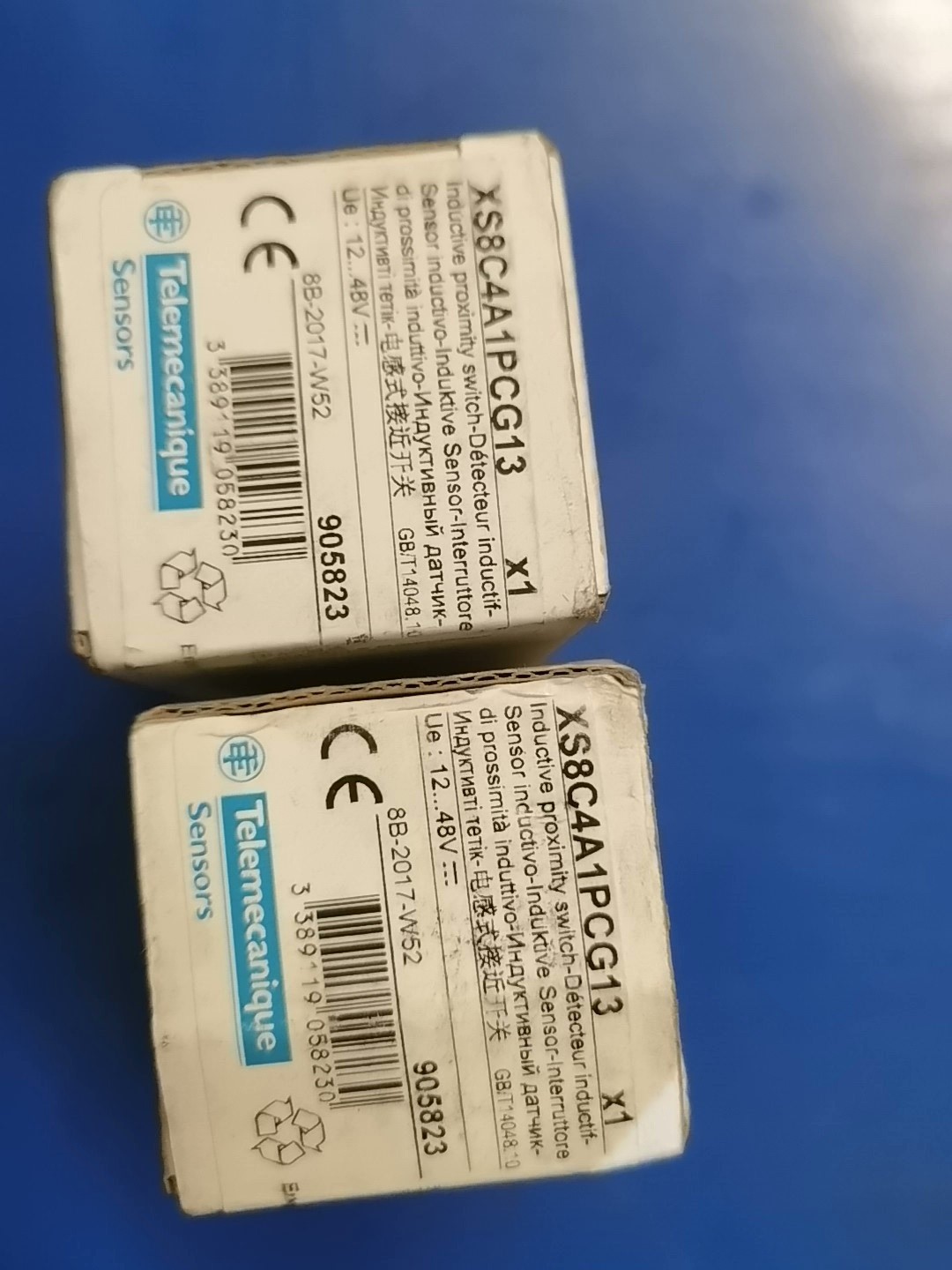 XS8C4A1PCG13施耐德电感式接近开关全新原装请询价