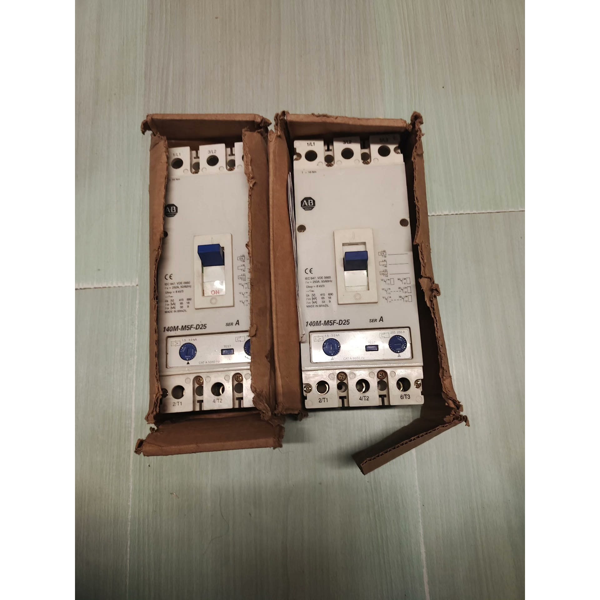 美国AB罗克韦尔断路器 型号140M-M5F-D25 200-250A 415V全新原装