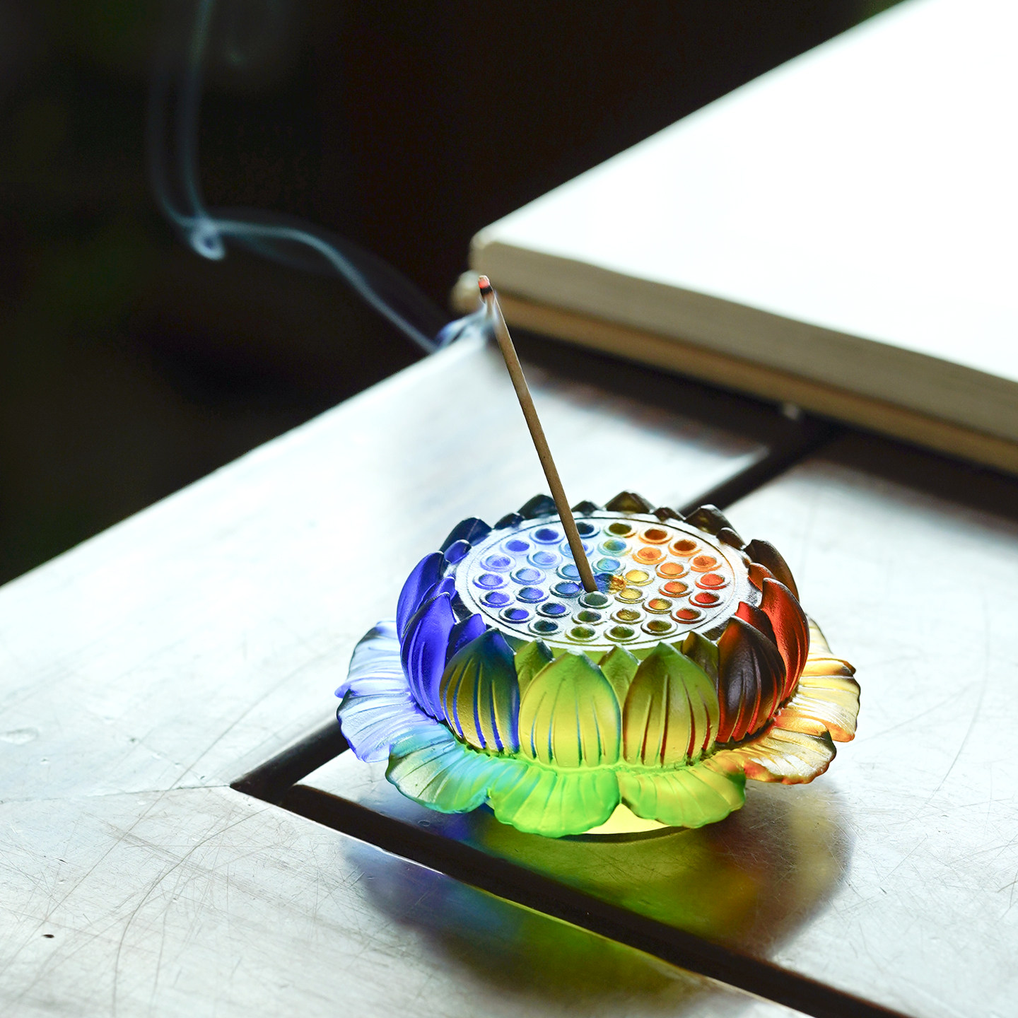 宋式美学琉璃线香莲花香插图片