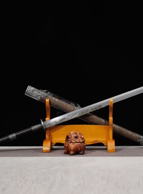 龙泉市刀剑高锰钢一体影视双手