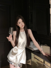 2025夏季新款收腰显瘦立体大花朵圆领无袖背心+亮片半身裙两件套