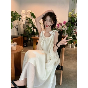 米白色甜美中长款 韩式 显瘦时尚 温柔风吊带连衣裙女夏季 裙 2023新款