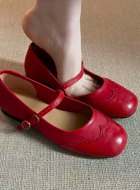 限时特价~夏复古红色小单鞋女浅口一字扣雕花小皮鞋平底玛丽珍鞋